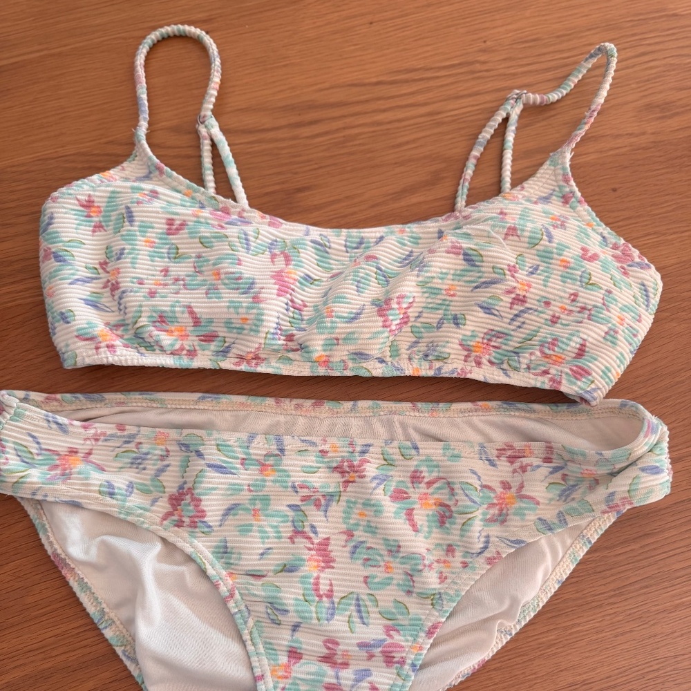 Billabong swim suit